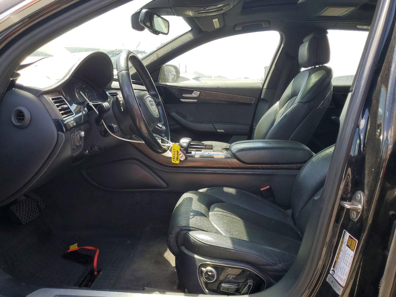 2016 AUDI A8