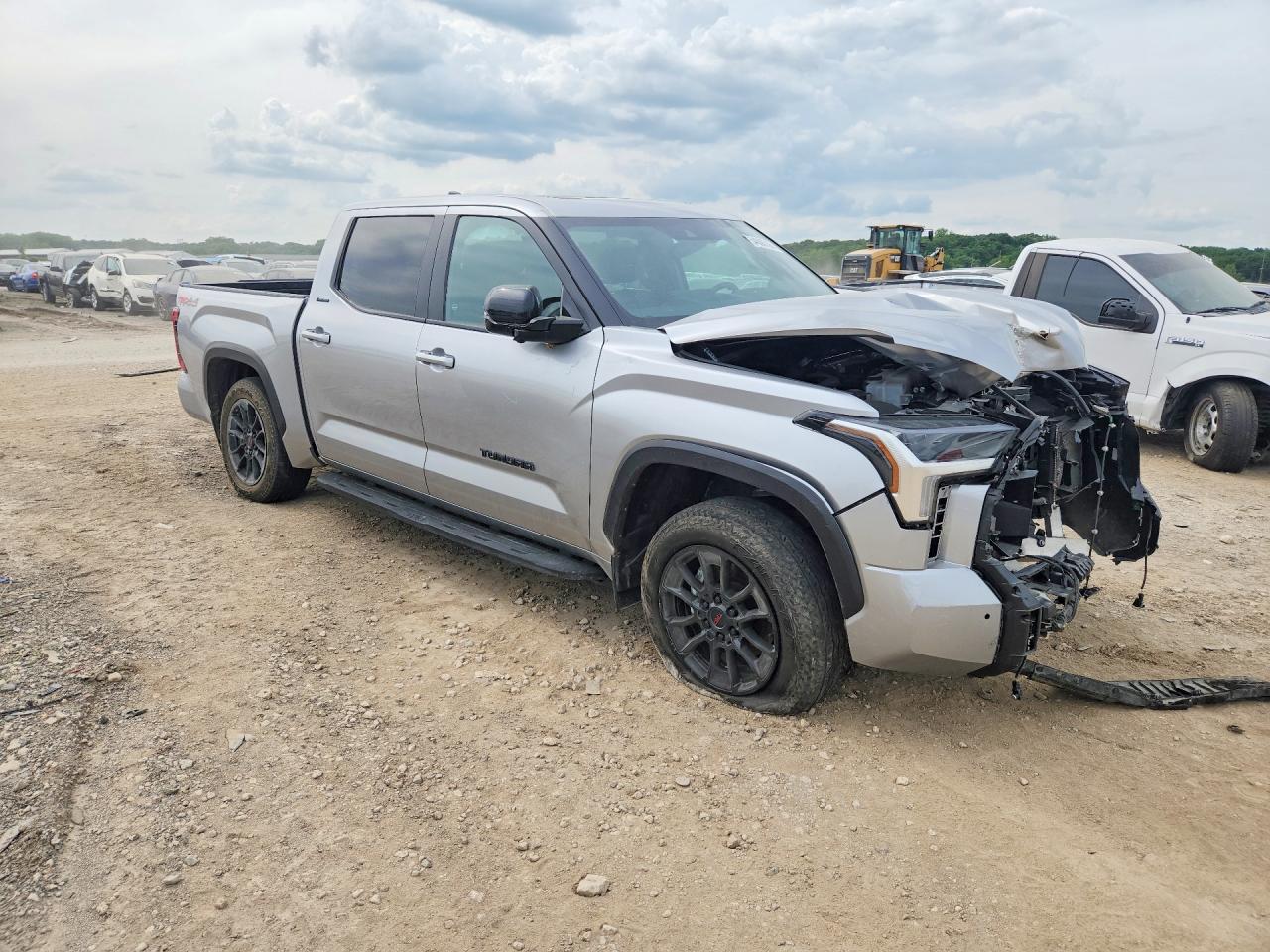 2025 TOYOTA TUNDRA