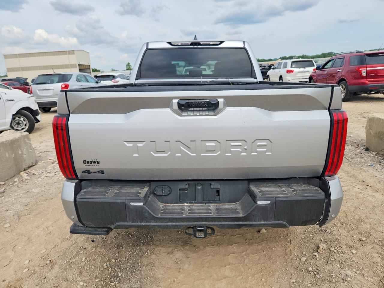2025 TOYOTA TUNDRA
