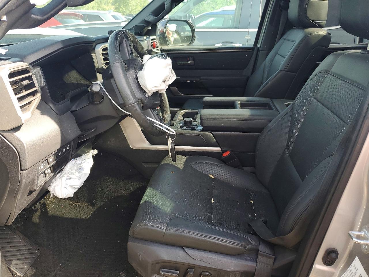 2025 TOYOTA TUNDRA