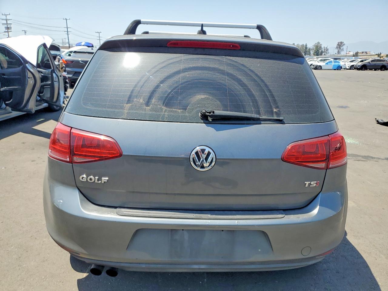 2015 VOLKSWAGEN GOLF