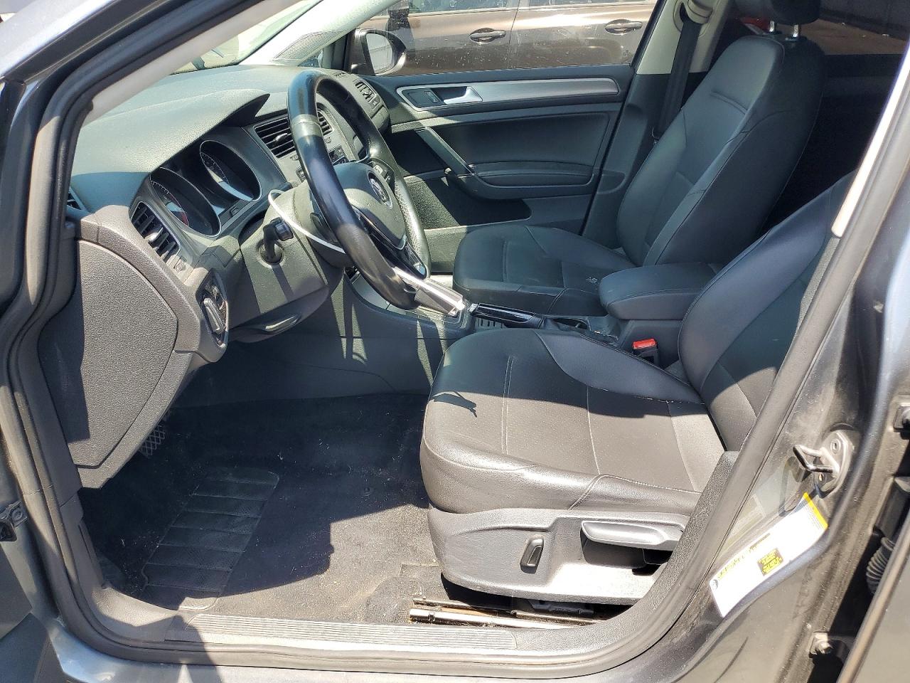 2015 VOLKSWAGEN GOLF