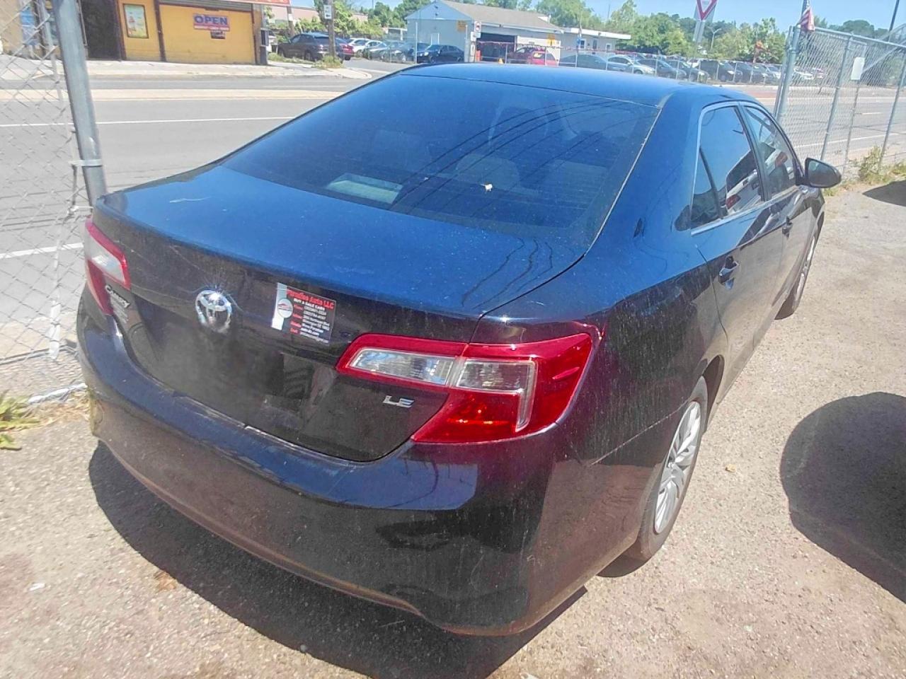 2014 TOYOTA CAMRY
