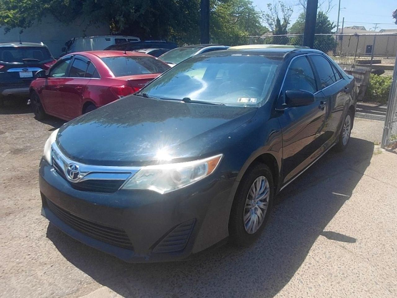 2014 TOYOTA CAMRY