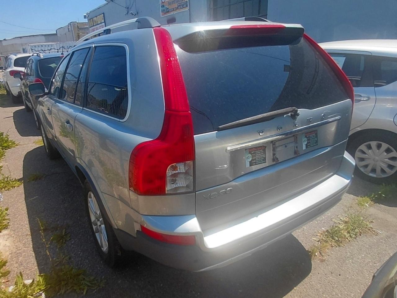 2011 VOLVO XC90
