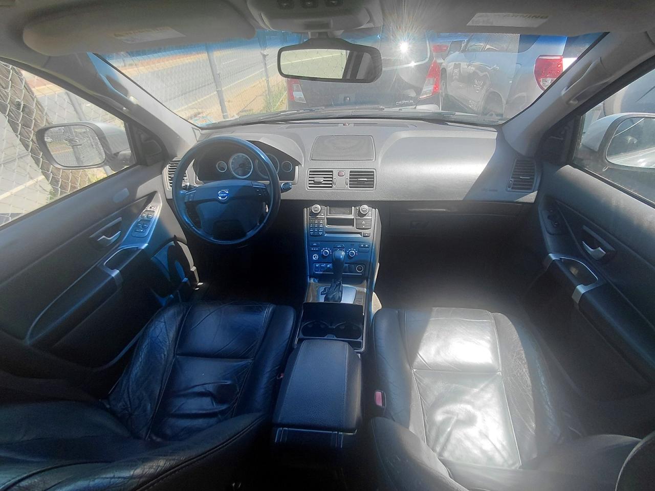 2011 VOLVO XC90