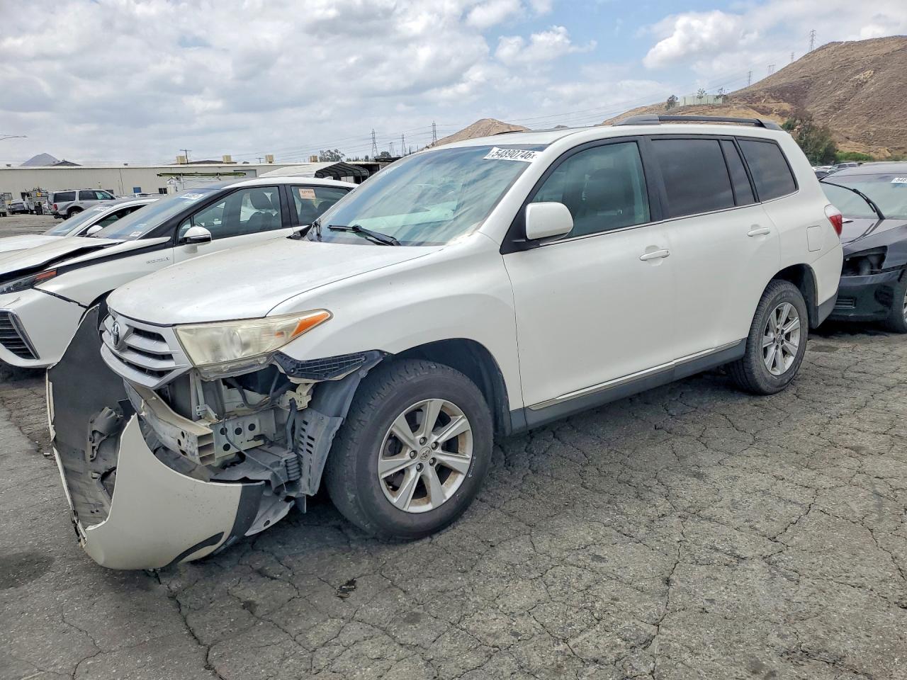 2011 TOYOTA HIGHLANDER