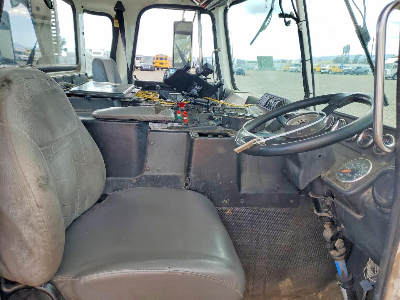 2009 AUTOCAR LLC ALL OTHER