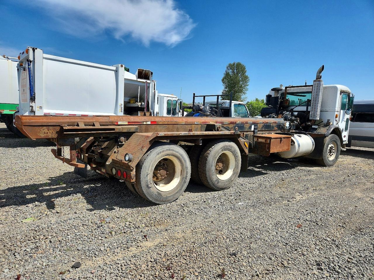 2001 PETERBILT ALL OTHER