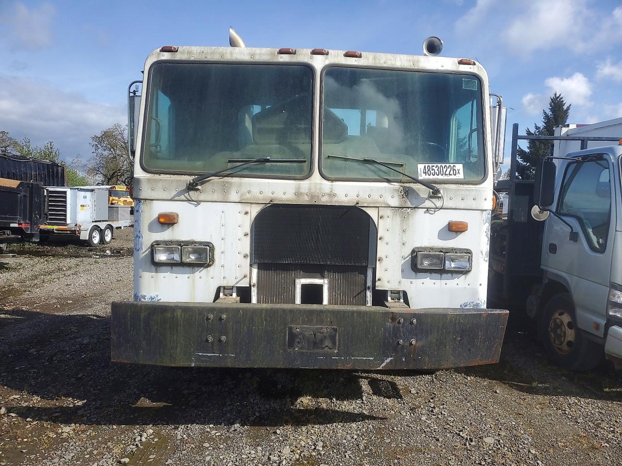 2001 PETERBILT ALL OTHER