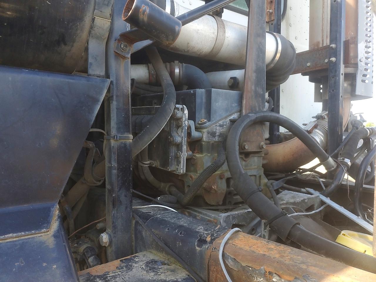 2001 PETERBILT ALL OTHER