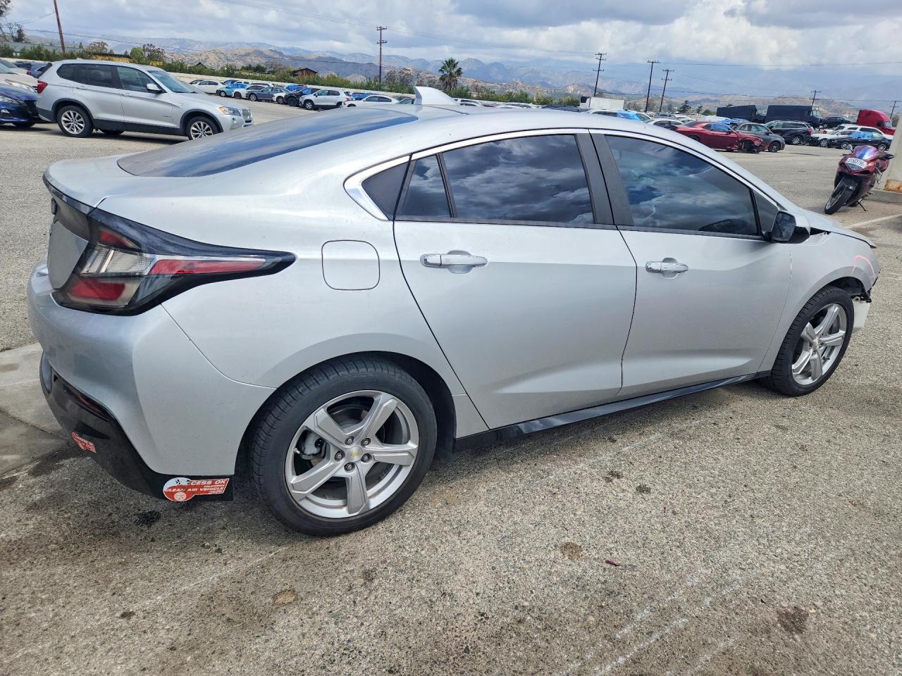 2017 CHEVROLET VOLT