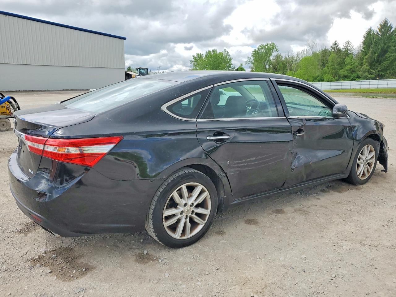 2014 TOYOTA AVALON