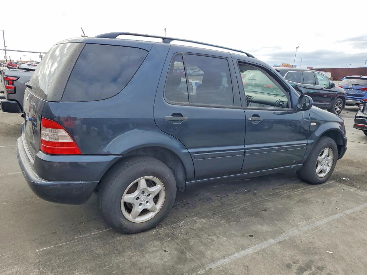 2001 MERCEDES-BENZ M-CLASS