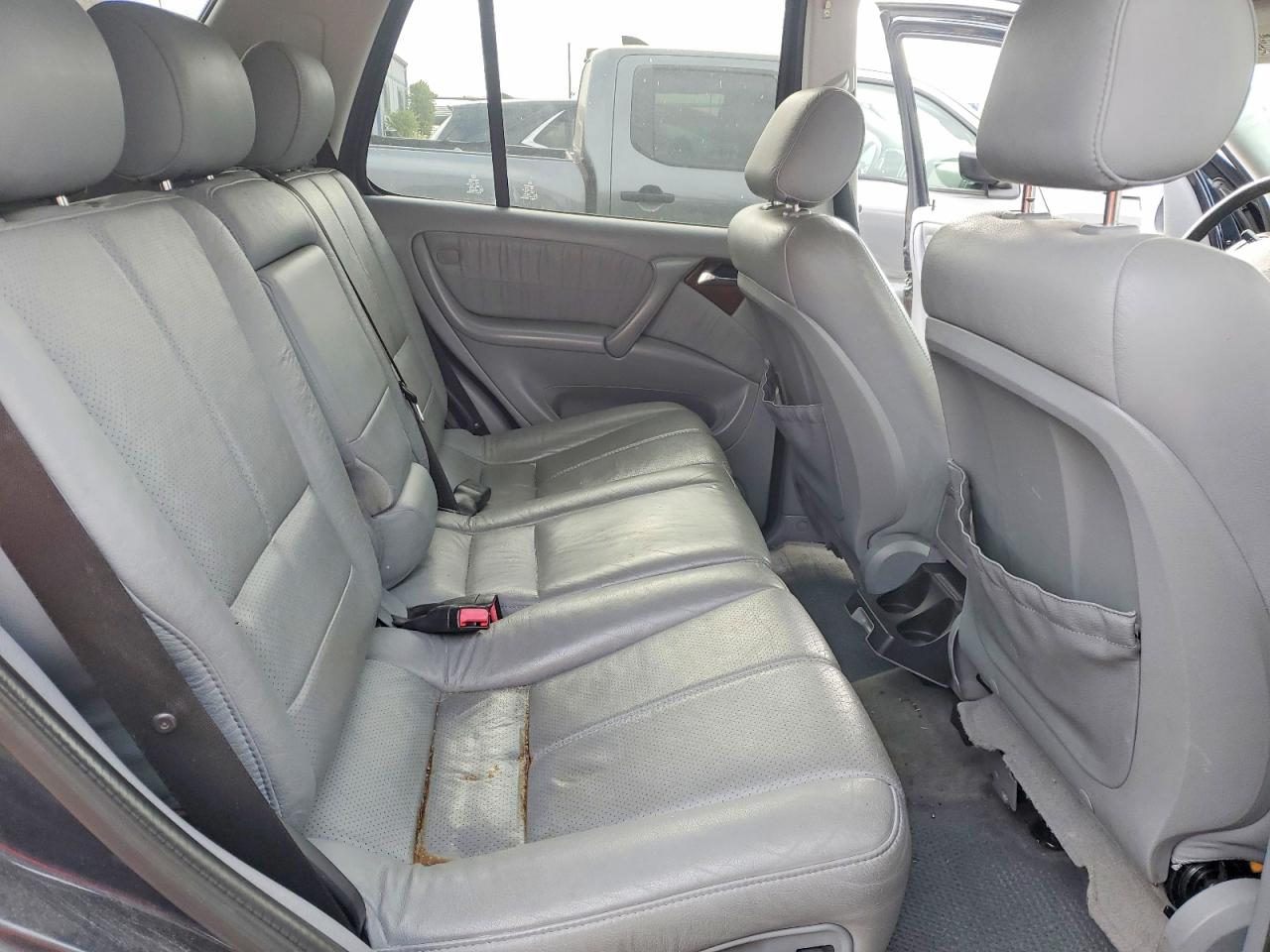 2001 MERCEDES-BENZ M-CLASS