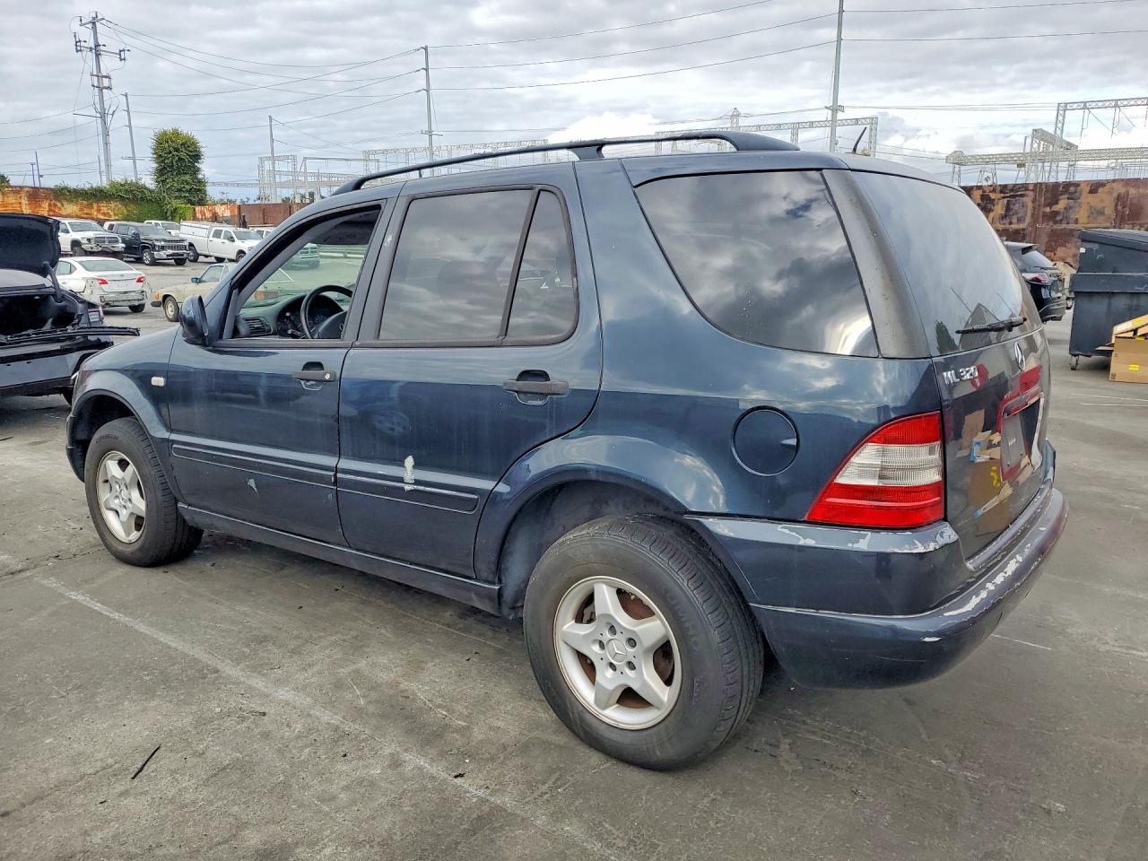 2001 MERCEDES-BENZ M-CLASS