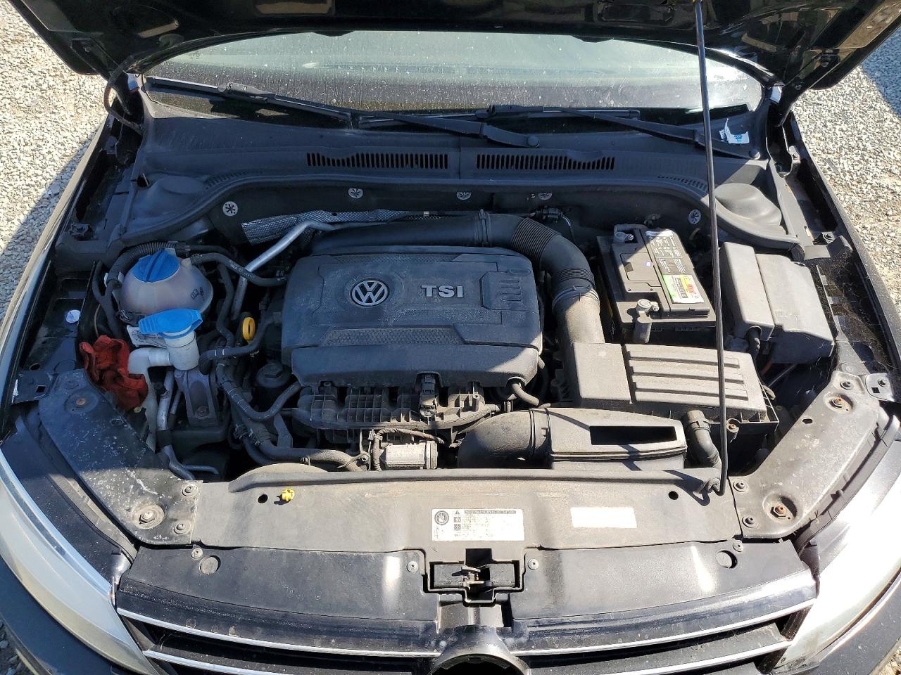 2015 VOLKSWAGEN JETTA