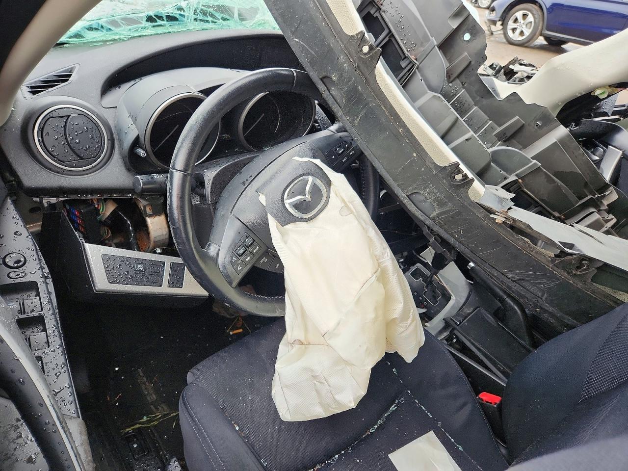 2010 MAZDA MAZDA3