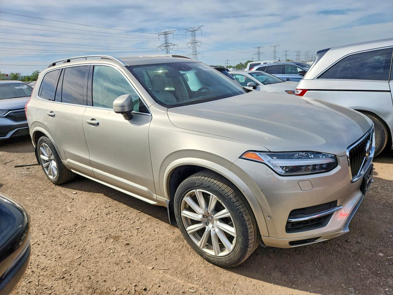 2016 VOLVO XC90