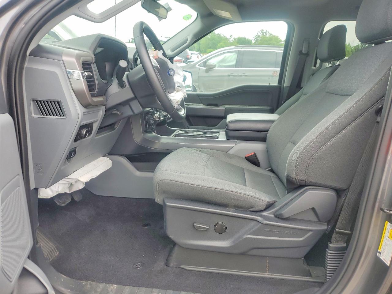 2025 FORD F150