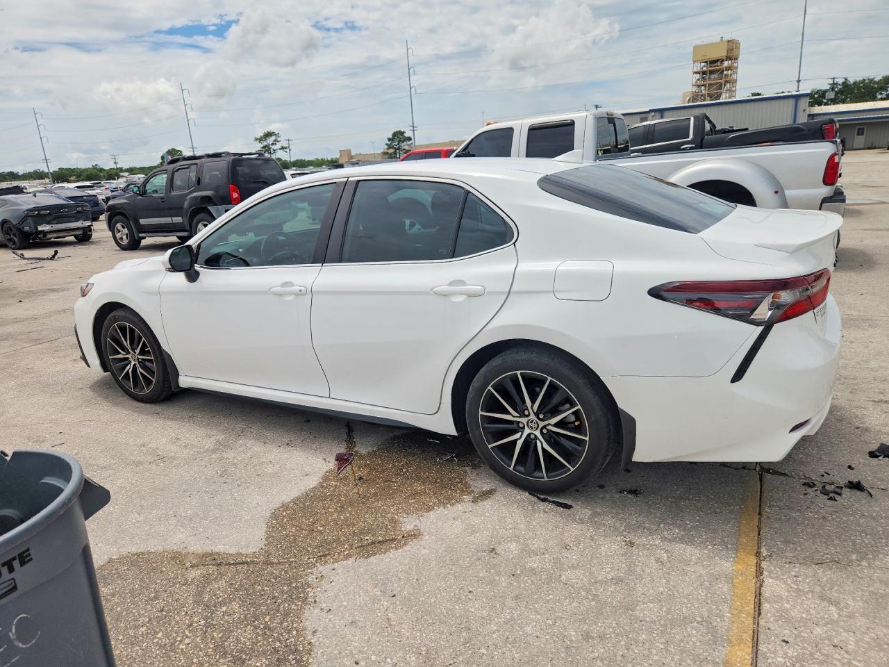 2023 TOYOTA CAMRY