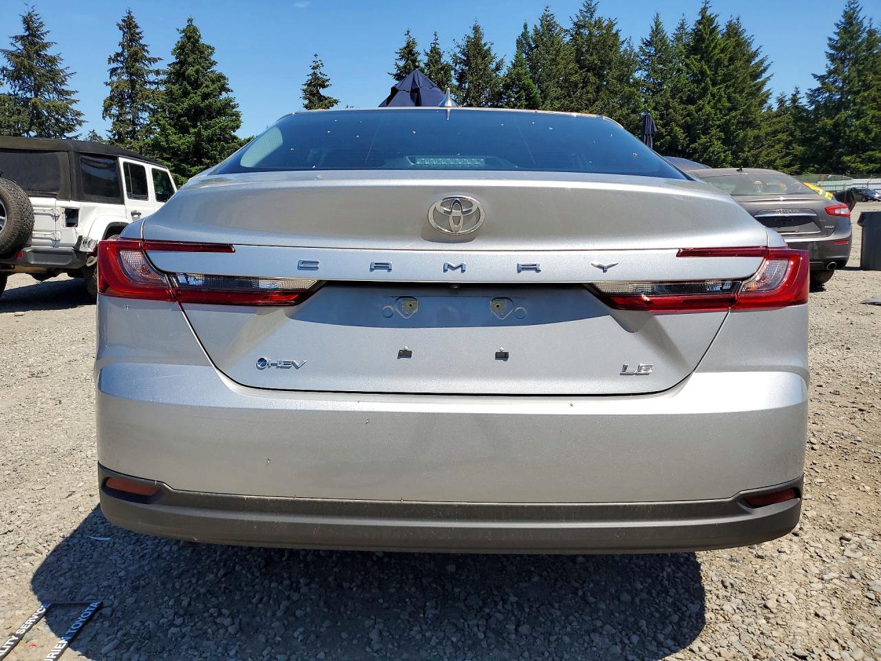 2025 TOYOTA CAMRY