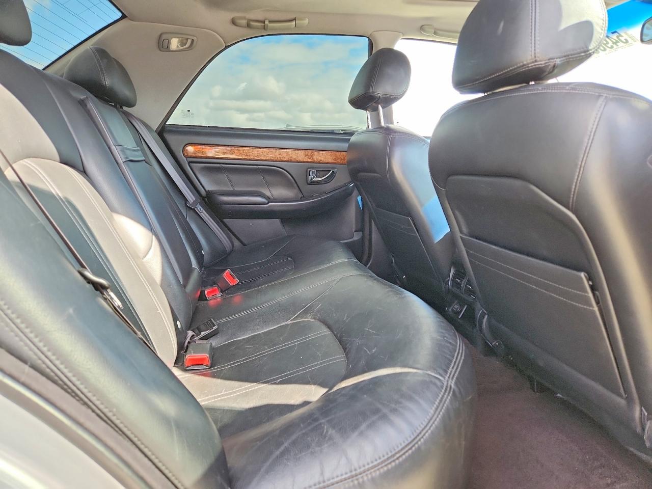 2004 HYUNDAI GRANDEUR