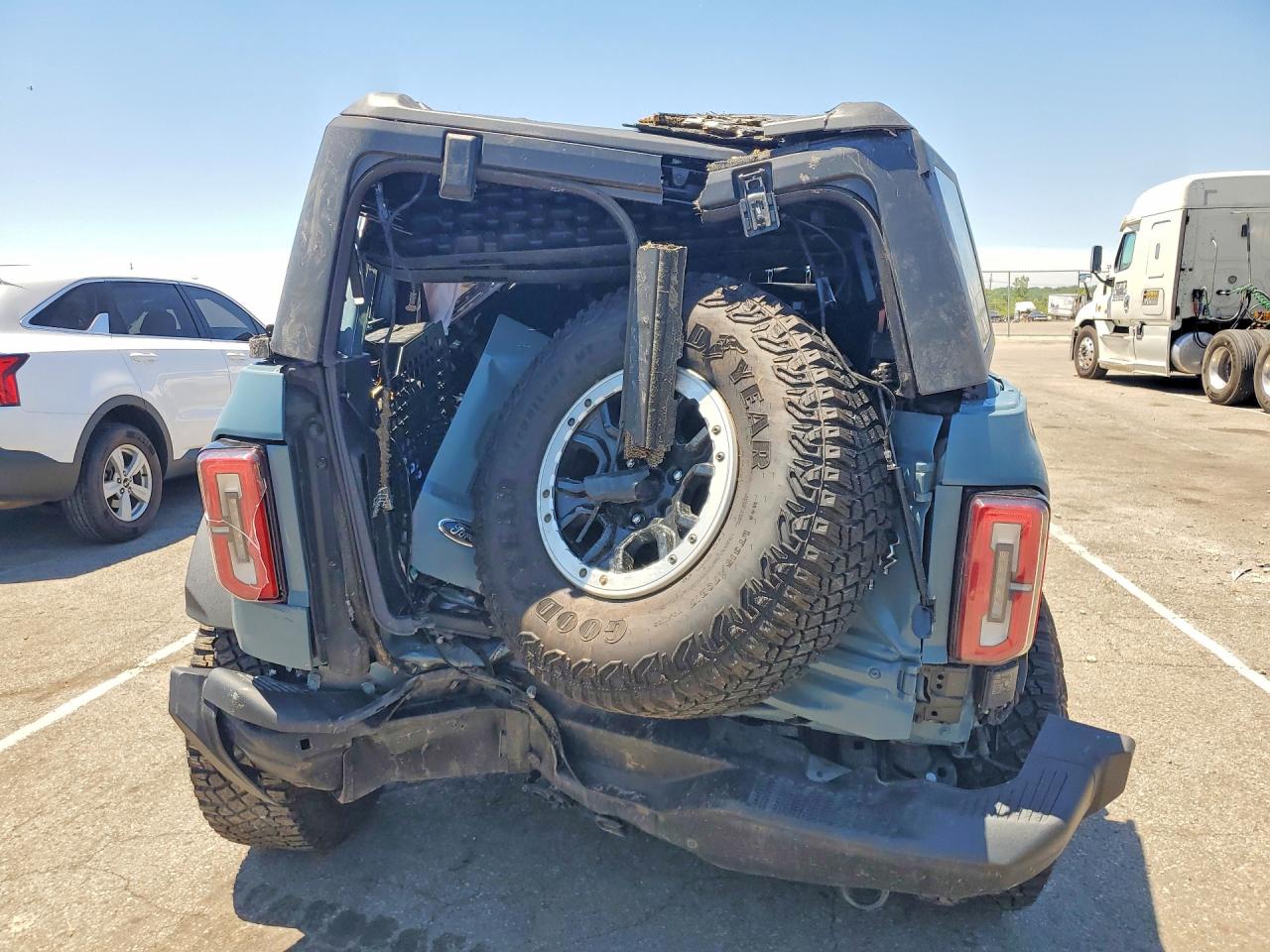 2023 FORD BRONCO