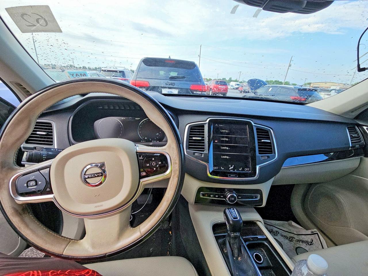 2017 VOLVO XC90