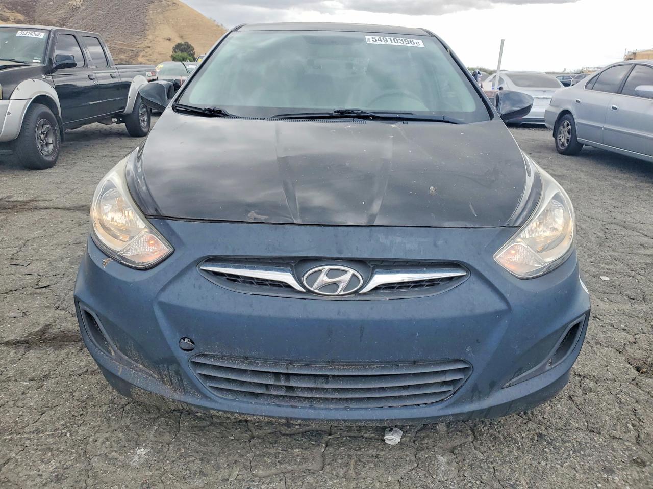 2013 HYUNDAI ACCENT
