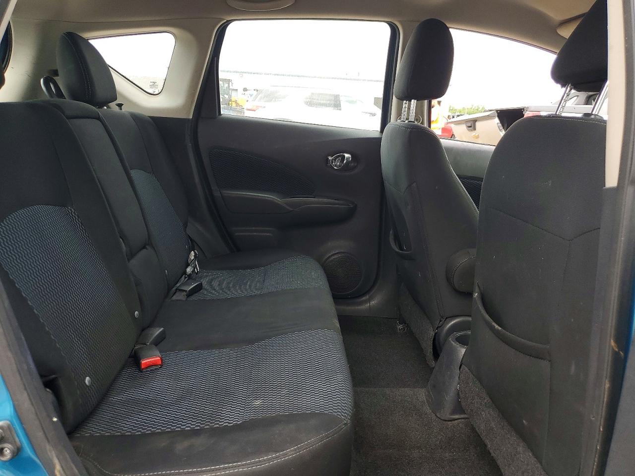 2015 NISSAN VERSA