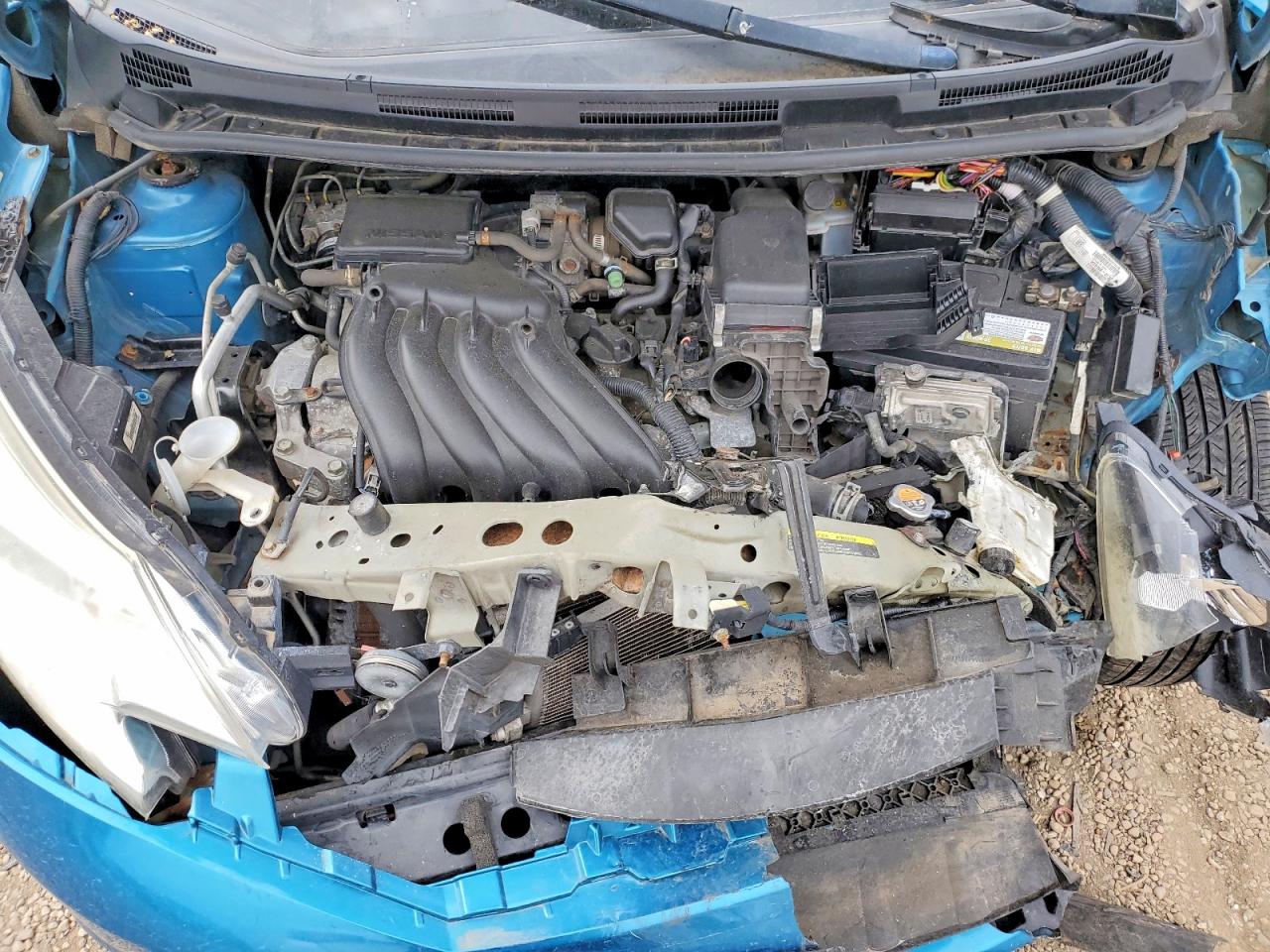 2015 NISSAN VERSA
