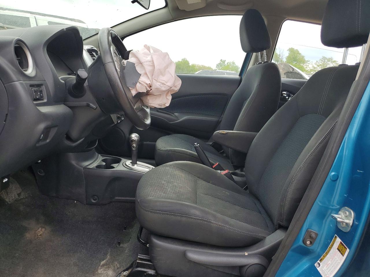 2015 NISSAN VERSA