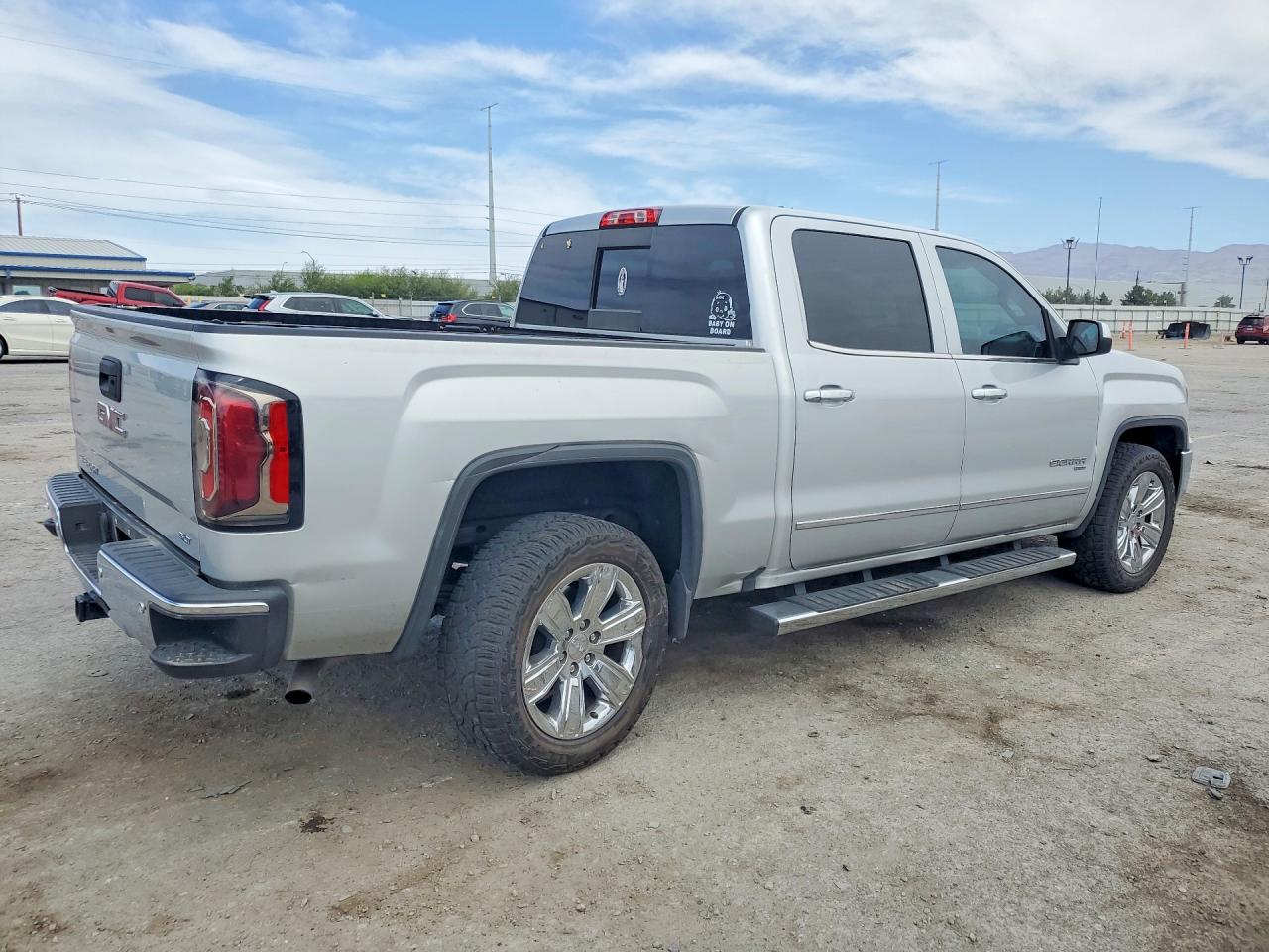 2016 GMC SIERRA