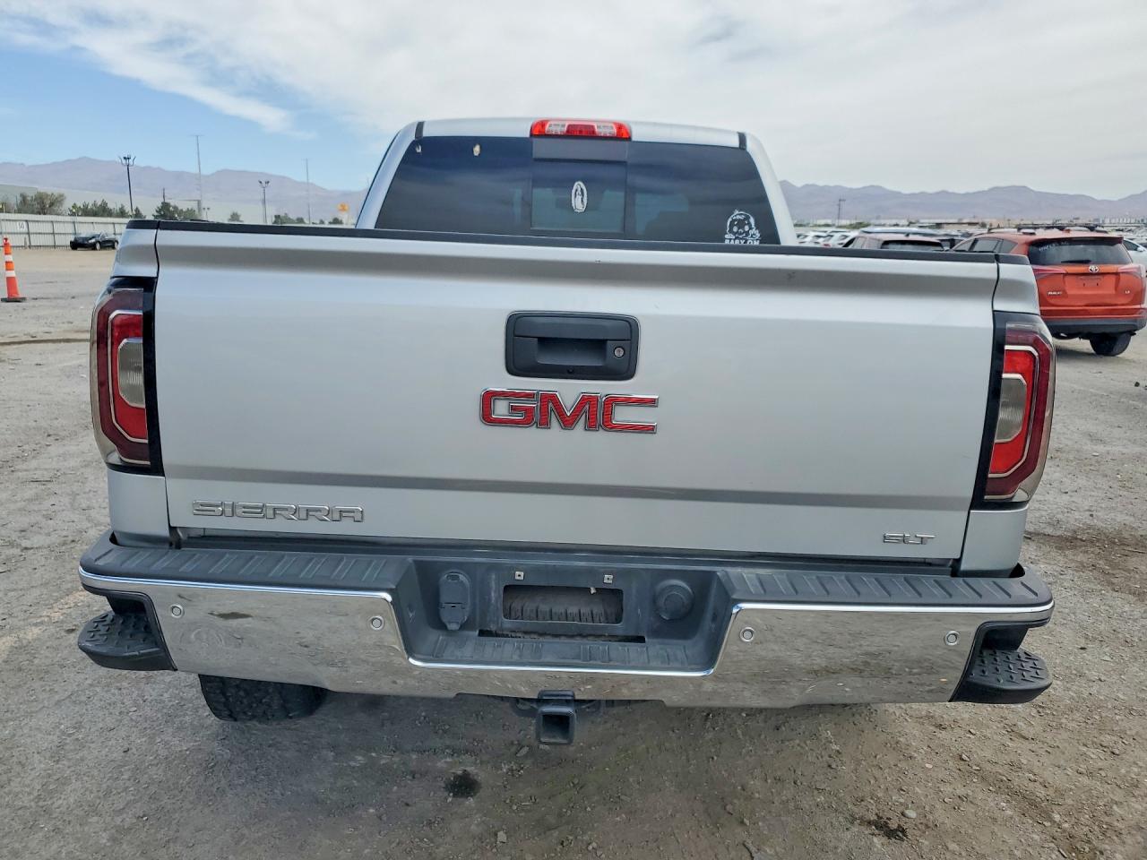 2016 GMC SIERRA