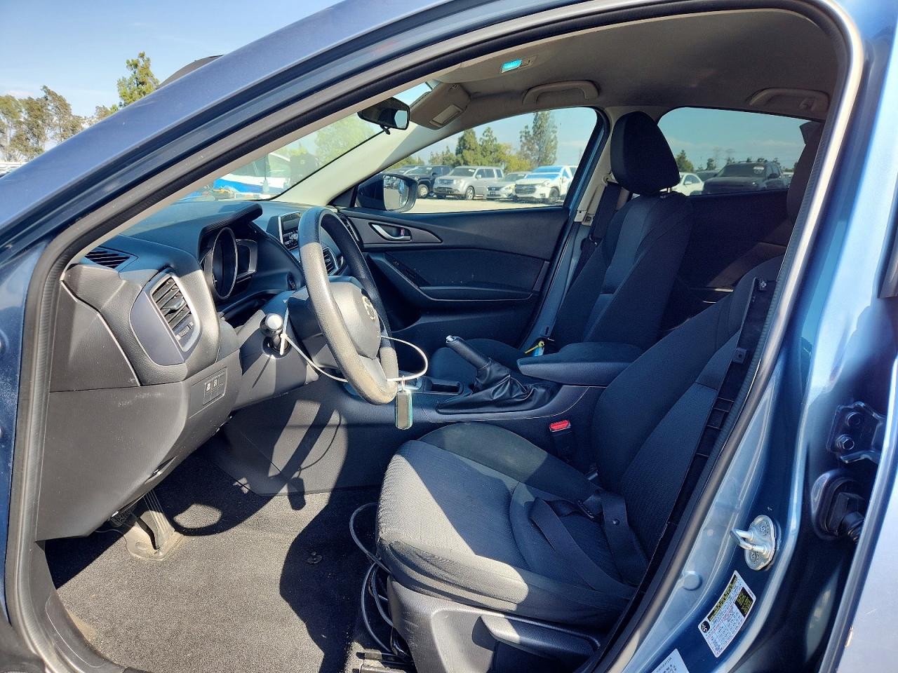 2014 MAZDA 3