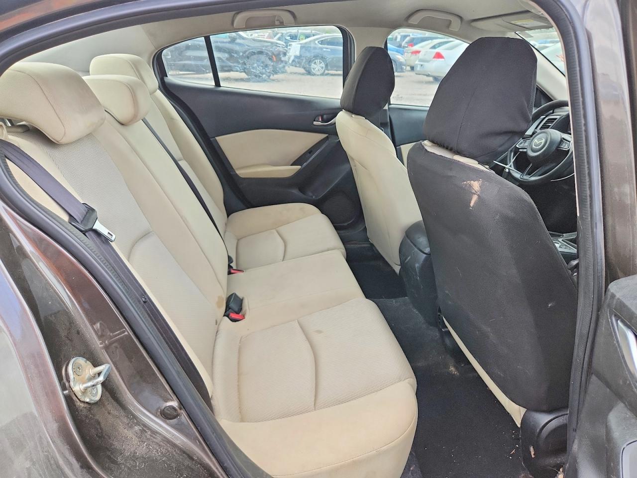 2017 MAZDA 3