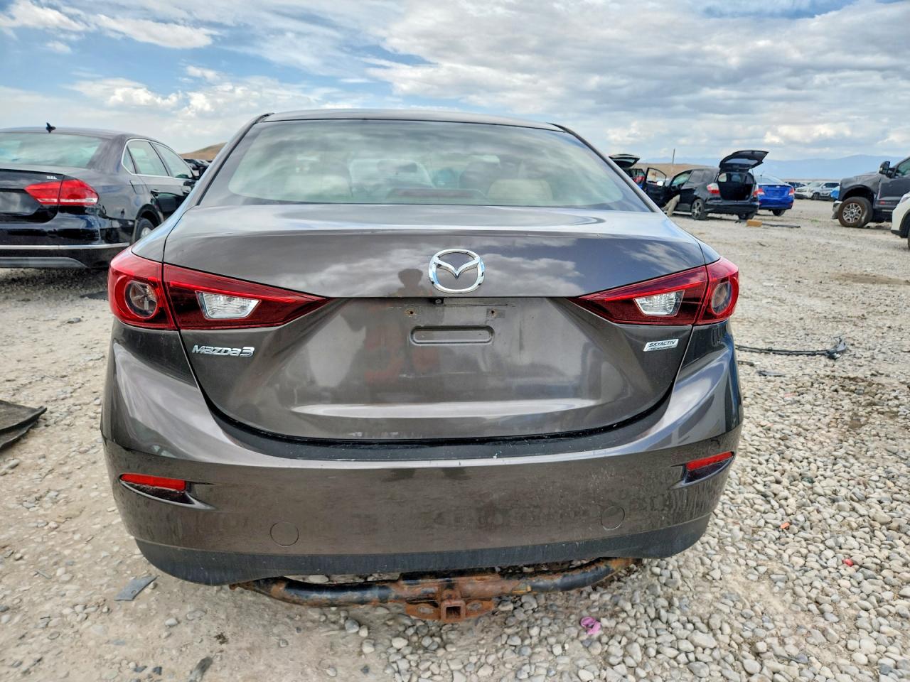 2017 MAZDA 3