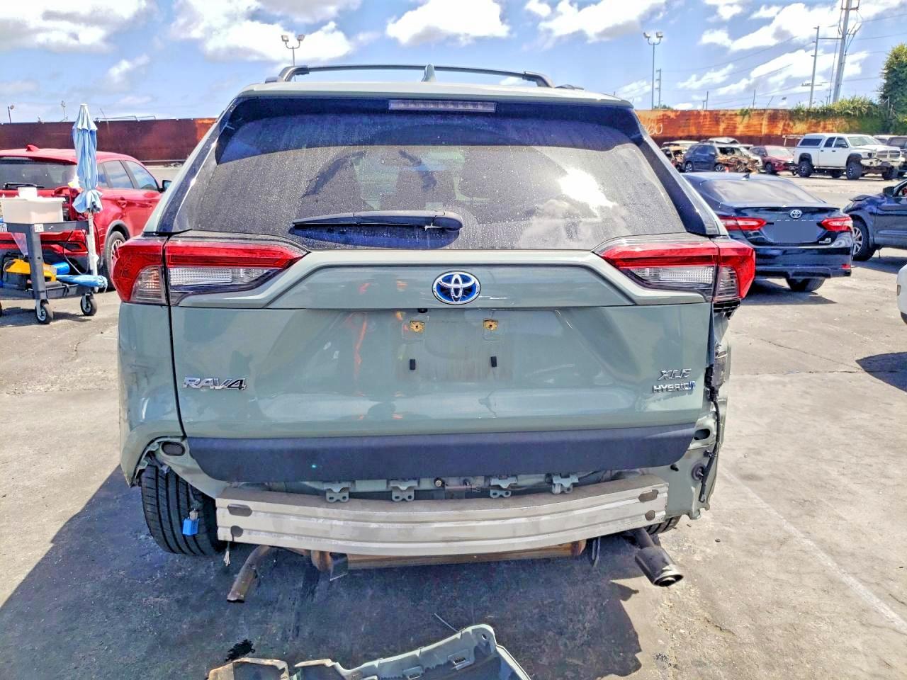 2021 TOYOTA RAV4
