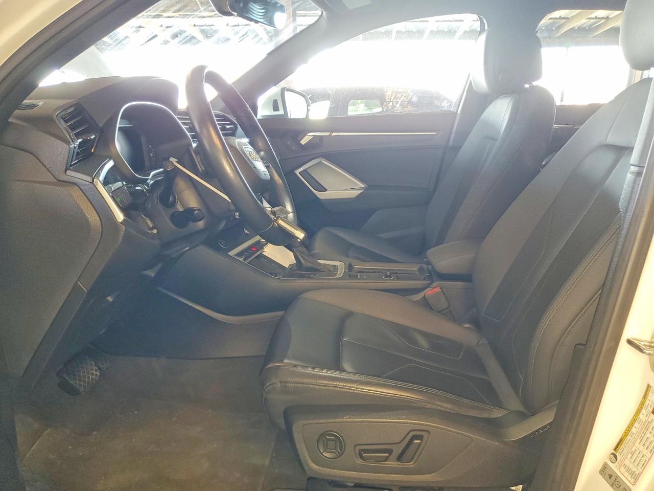 2024 AUDI Q3