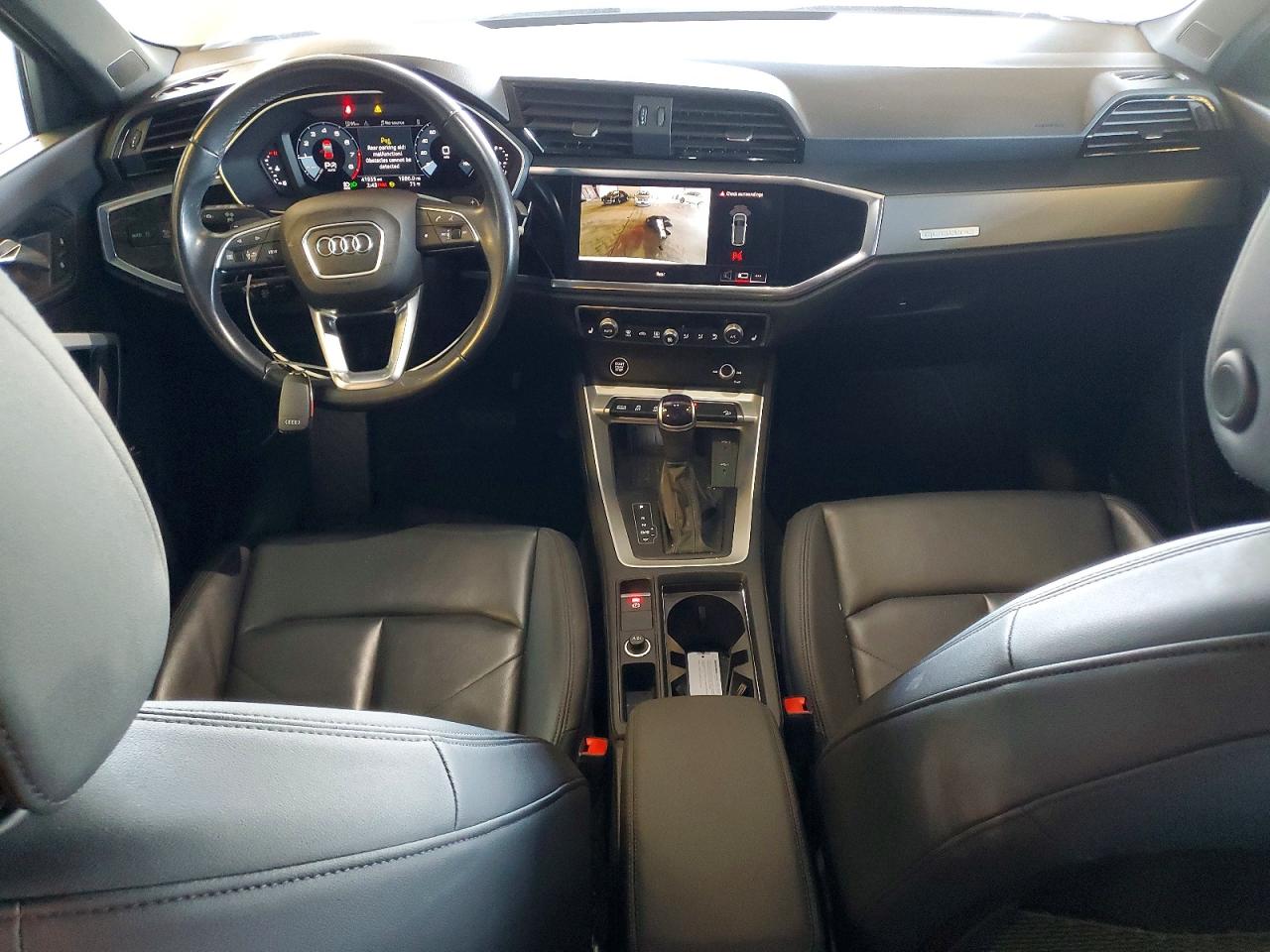 2024 AUDI Q3