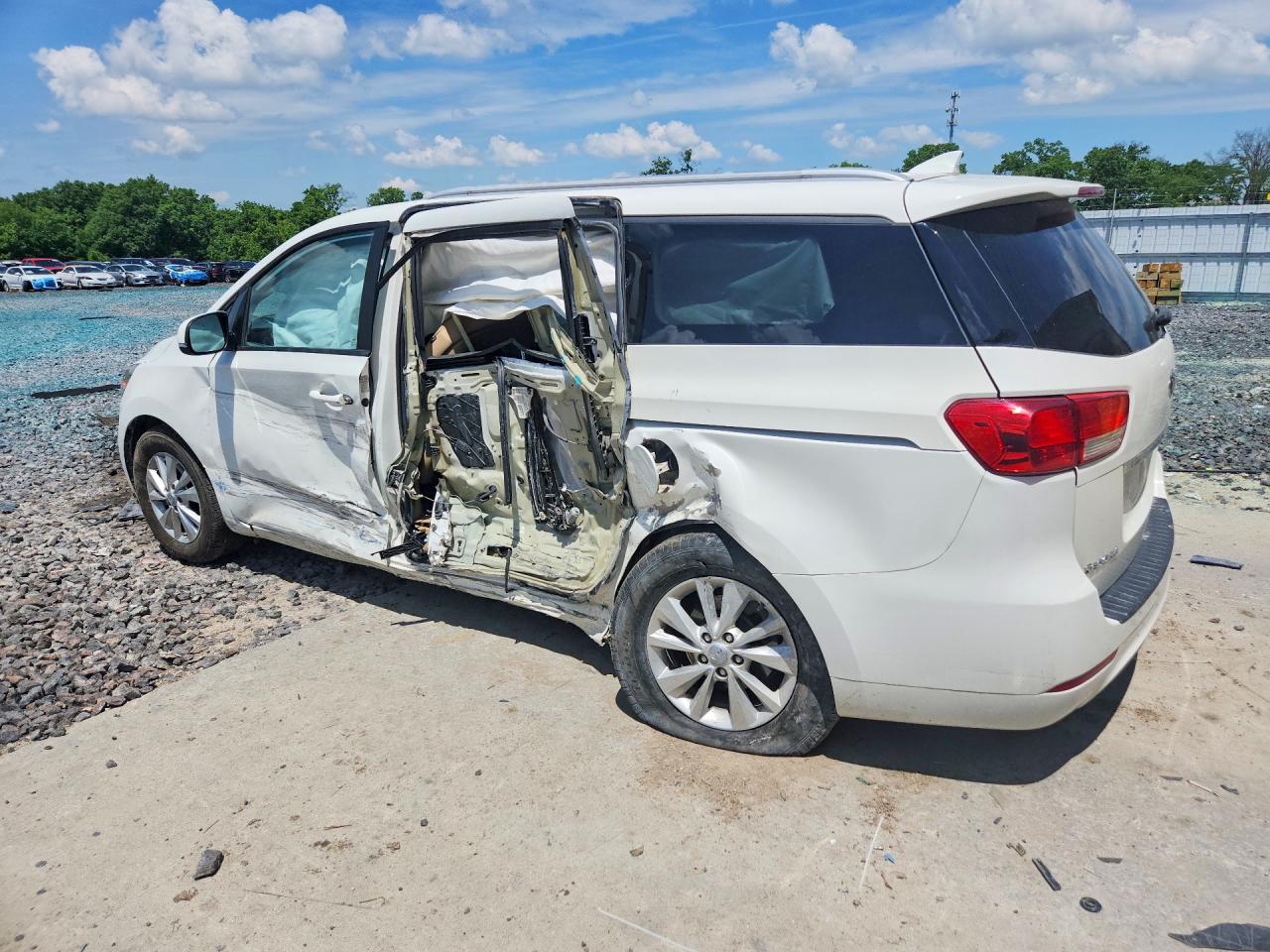 2015 KIA SEDONA