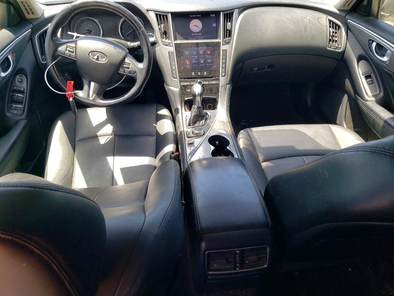 2016 INFINITI Q50