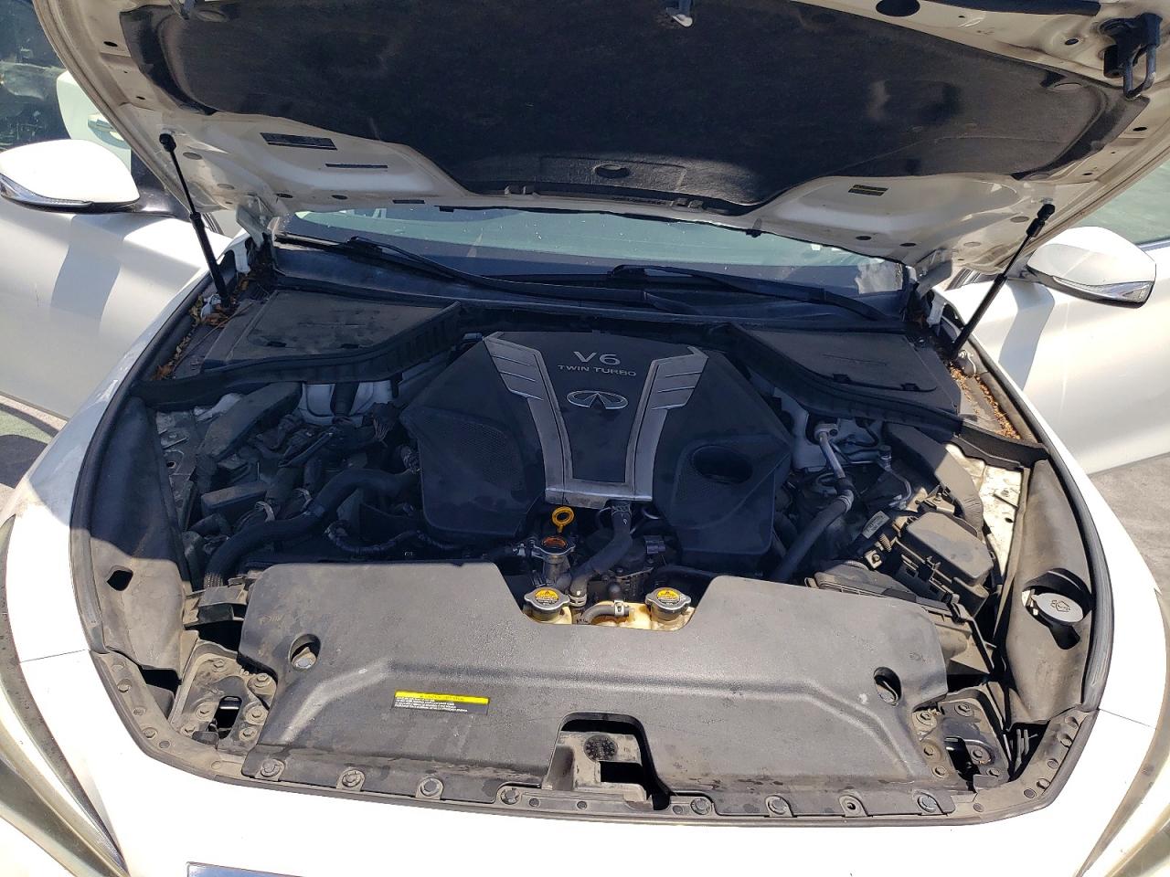 2016 INFINITI Q50