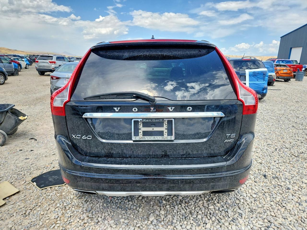 2015 VOLVO XC60