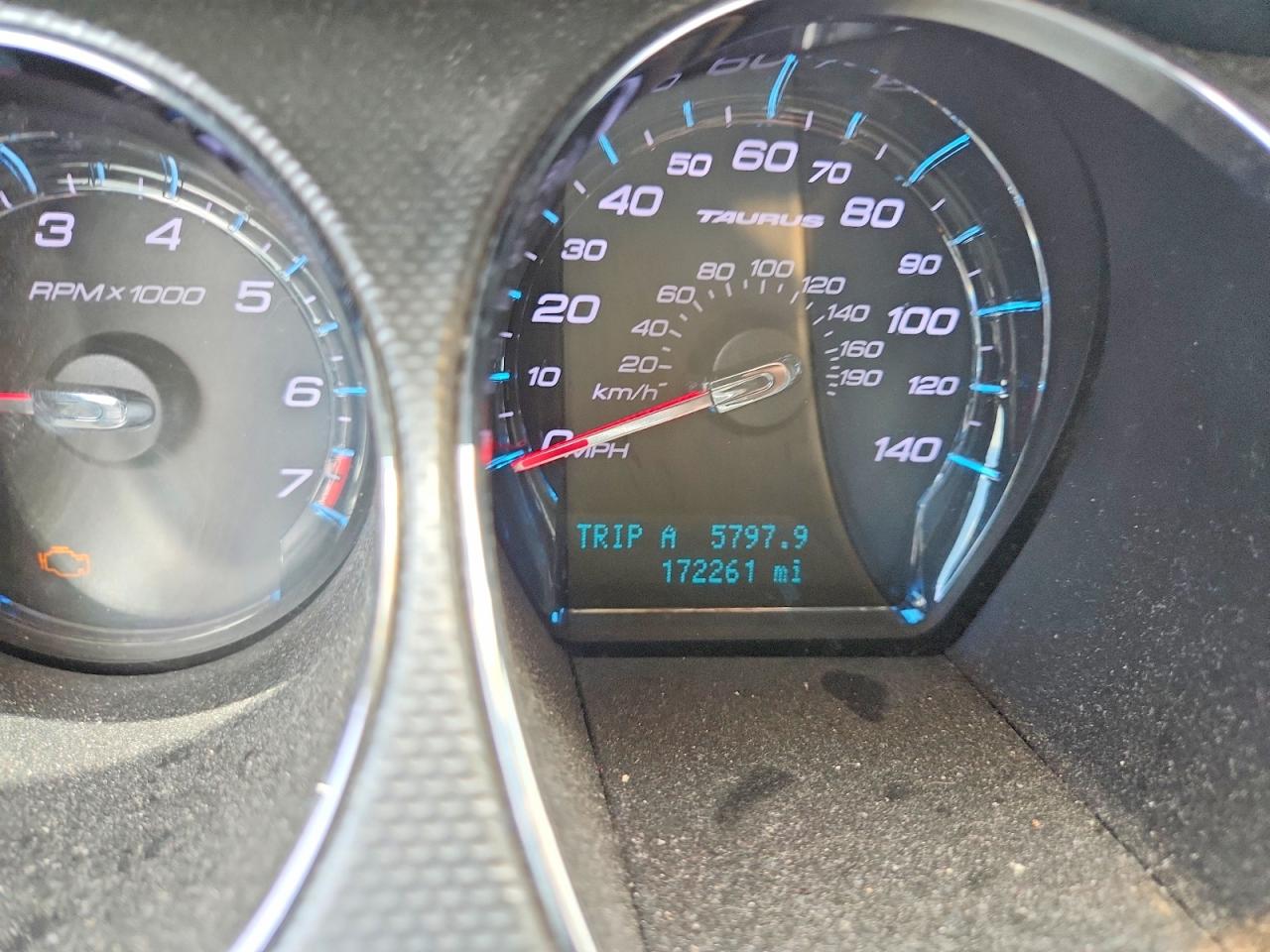 2011 FORD TAURUS