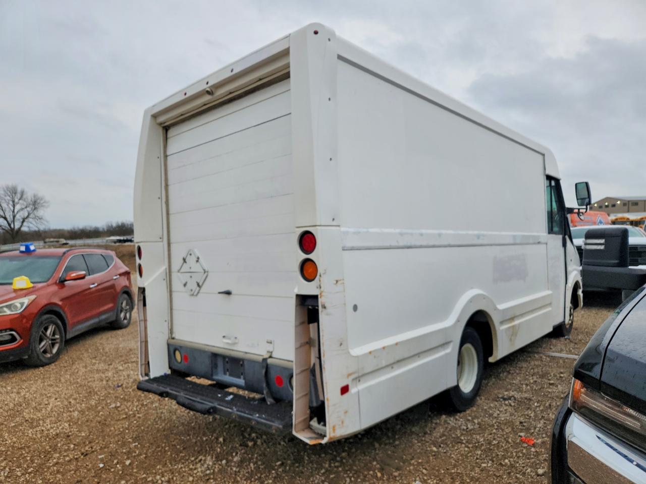 2012 ISUZU NPR