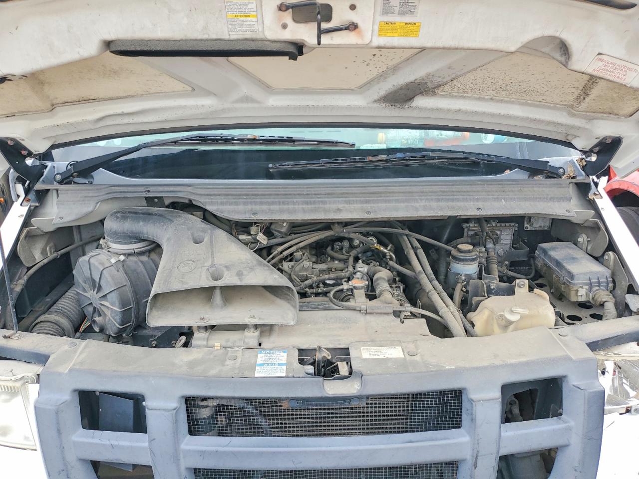 2012 ISUZU NPR