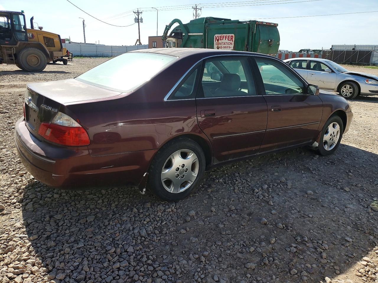 2003 TOYT AVALON