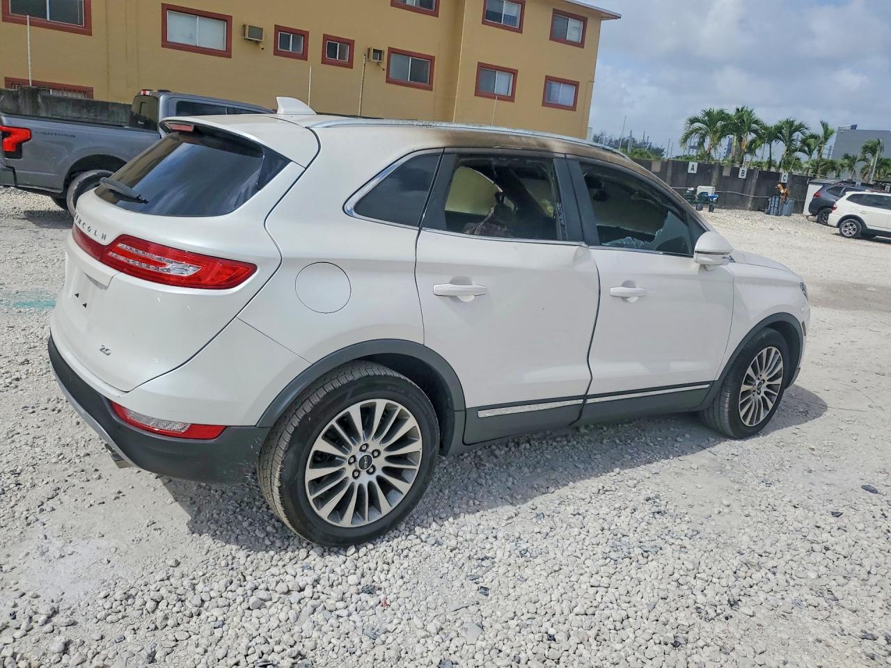 2017 LINCOLN MKC